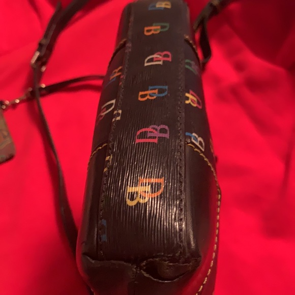 Dooney & Bourke purse with wallet. - Picture 3 of 9